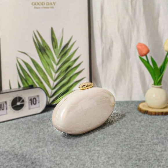 Acrylic clutch purse - Picture 5 of 6